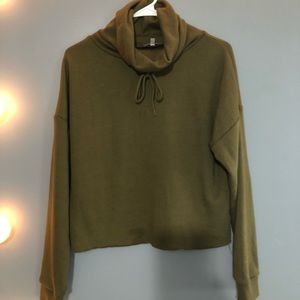 Charlotte Russe Cropped Sweatshirt